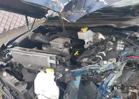 2023 Ram 1500 Laramie 4X4 5'7 Box z USA, uszkodzony, nr VIN 1C6SRFJT9PN542437